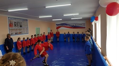 
<p>                                В Воткинском районе Удмуртской Республики открылся зал для занятий самбо </p>
<p>                        